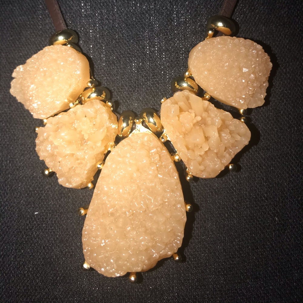 Pink raw stone necklace